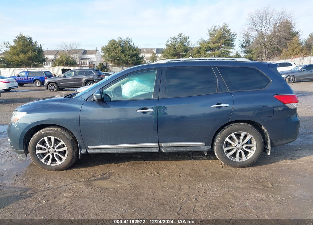 2016 NISSAN PATHFINDER SL VIN: 5N1AR2MM9GC623172