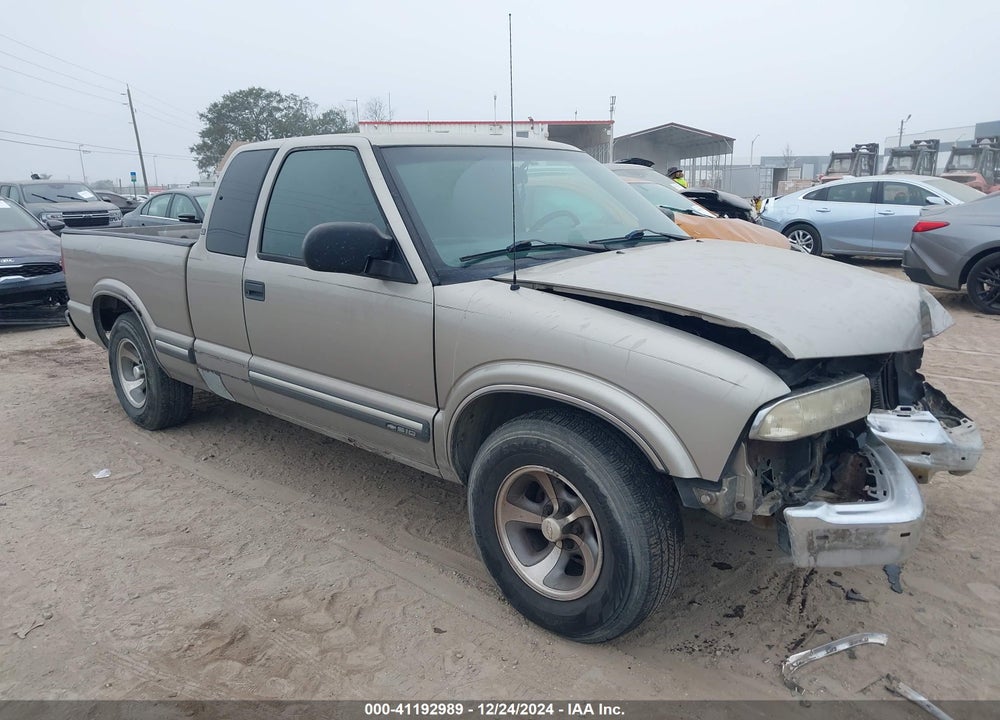 2000 CHEVROLET S-10 LS VIN: 1GCCS1949Y8176996