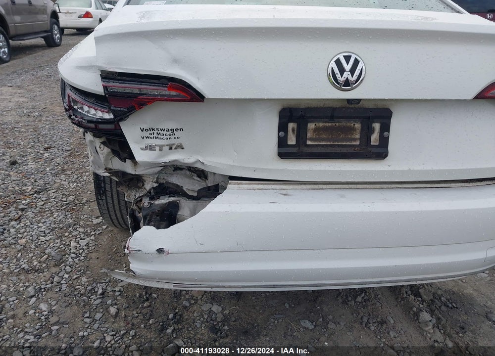 2019 VOLKSWAGEN JETTA 1.4T R-LINE/1.4T S/1.4T SE VIN: 3VWC57BU0KM010001