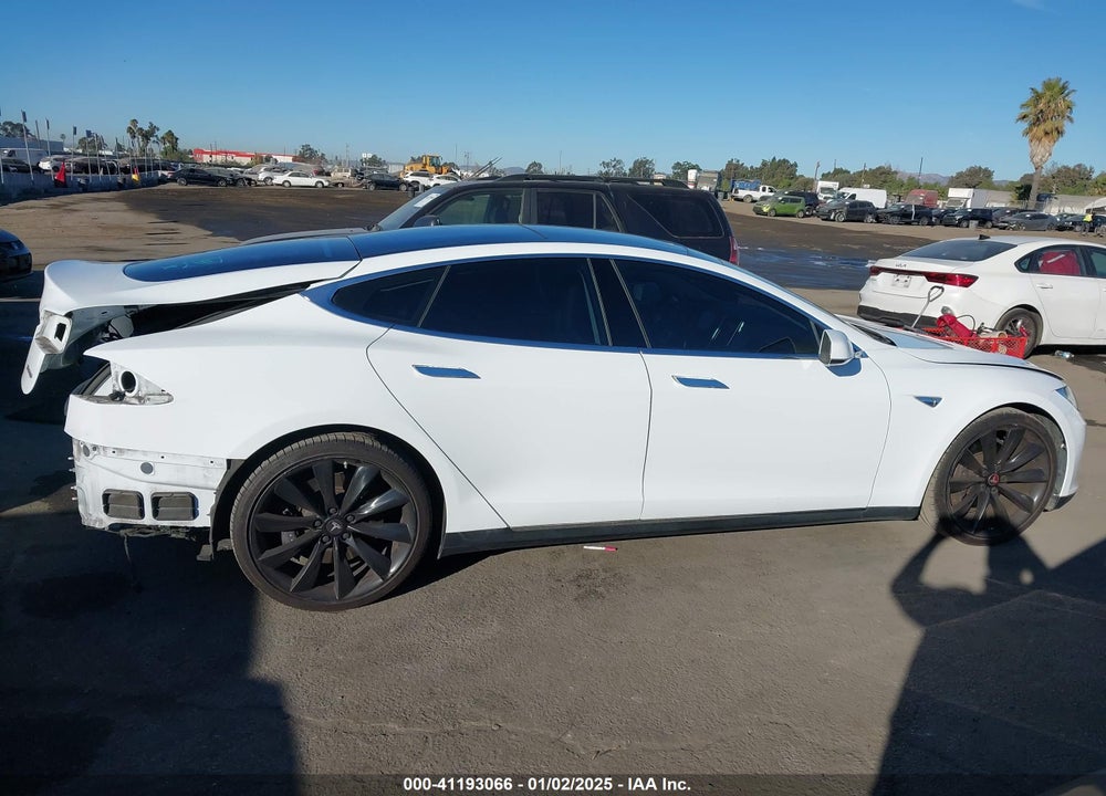 2015 TESLA MODEL S VIN: 5YJSA1S14FFP78149