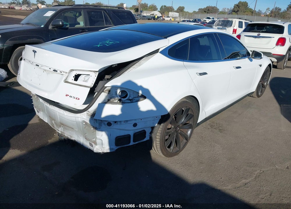 2015 TESLA MODEL S VIN: 5YJSA1S14FFP78149