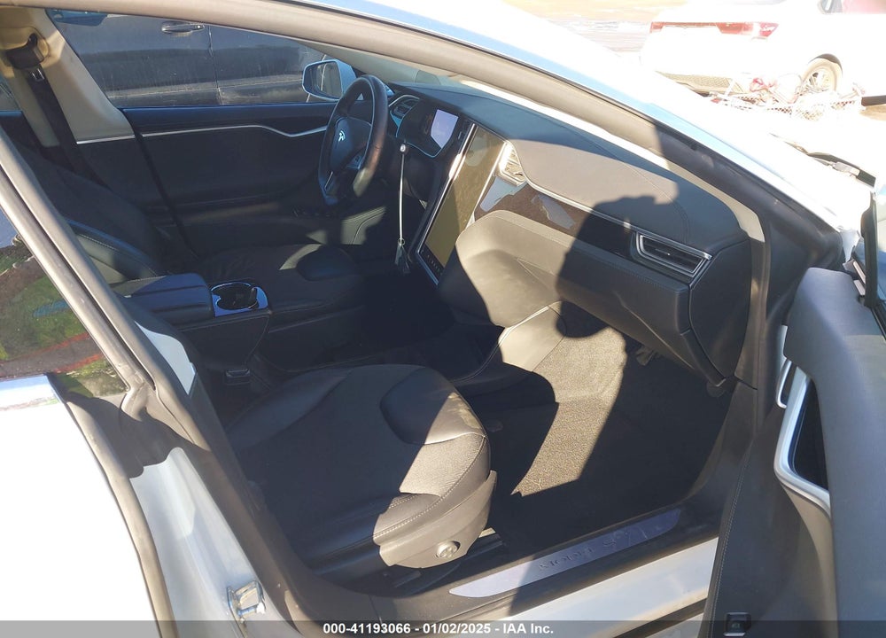 2015 TESLA MODEL S VIN: 5YJSA1S14FFP78149