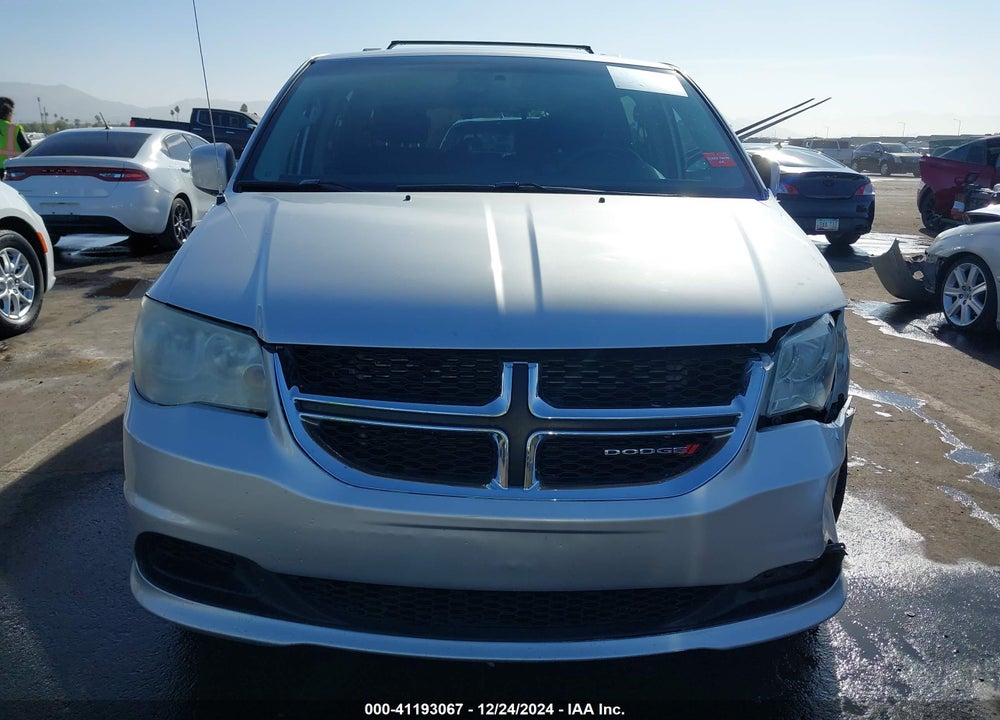 2011 DODGE GRAND CARAVAN MAINSTREET VIN: 2D4RN3DG1BR762492