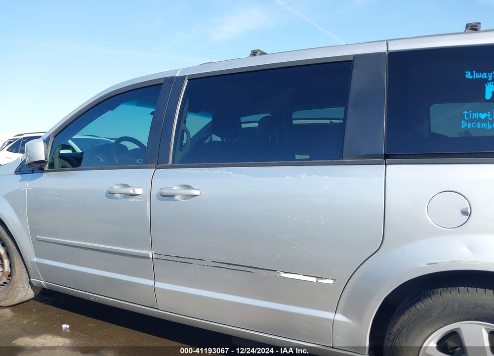 2011 DODGE GRAND CARAVAN MAINSTREET VIN: 2D4RN3DG1BR762492