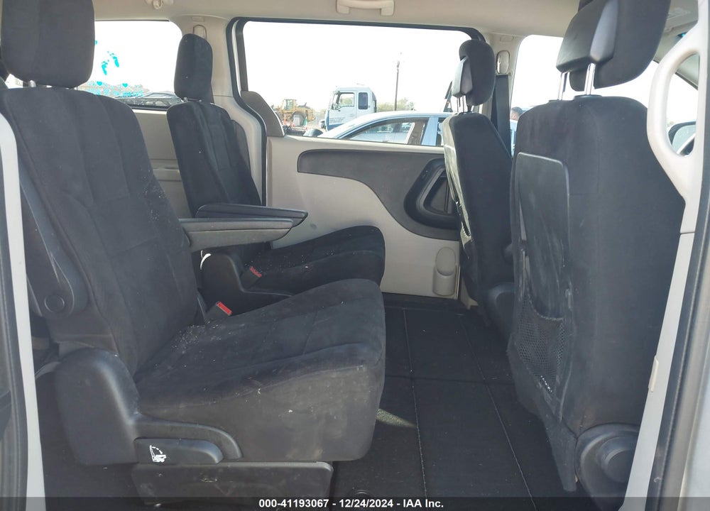 2011 DODGE GRAND CARAVAN MAINSTREET VIN: 2D4RN3DG1BR762492