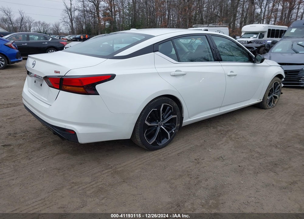 2024 NISSAN ALTIMA SR FWD VIN: 1N4BL4CV1RN374301