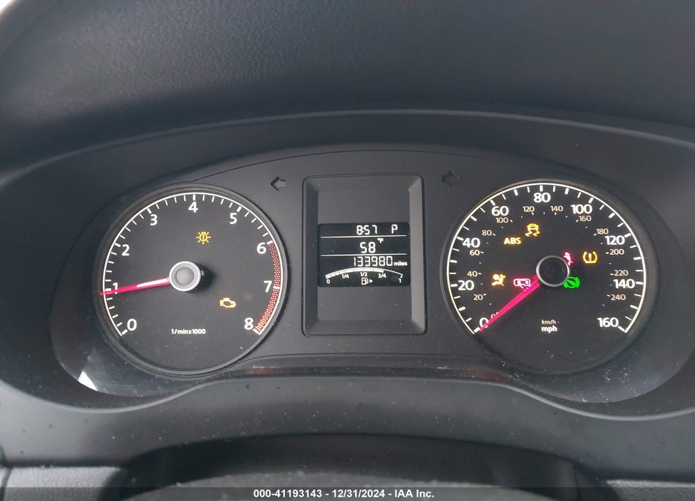 2011 VOLKSWAGEN JETTA 2.0L S VIN: 3VW2K7AJ2BM096410