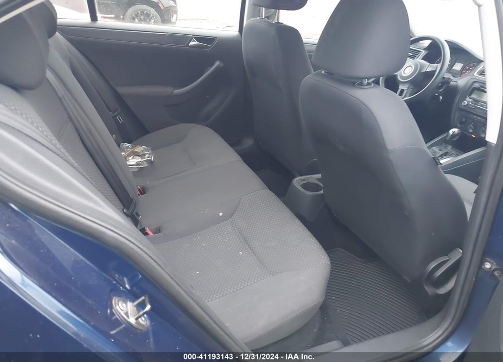 2011 VOLKSWAGEN JETTA 2.0L S VIN: 3VW2K7AJ2BM096410