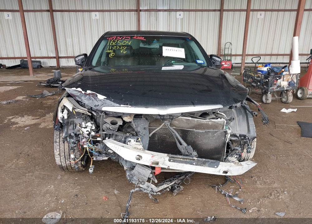 2013 HYUNDAI GENESIS VIN: KMHGC4DD8DU240692
