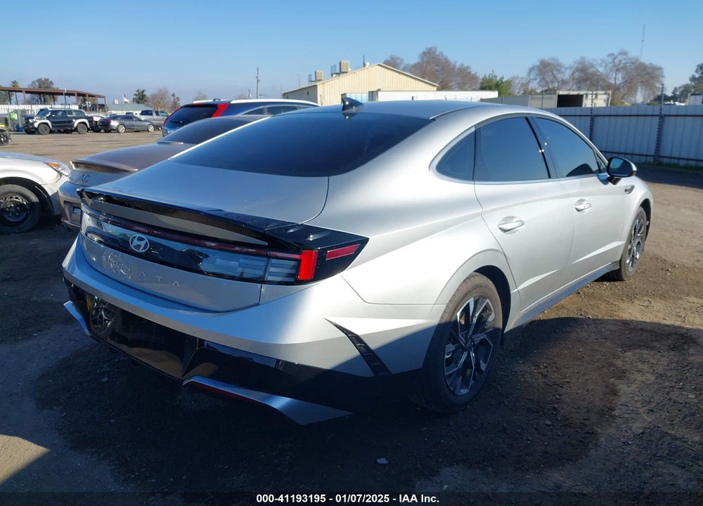 2024 HYUNDAI SONATA VIN: KMHL64JA5RA420334