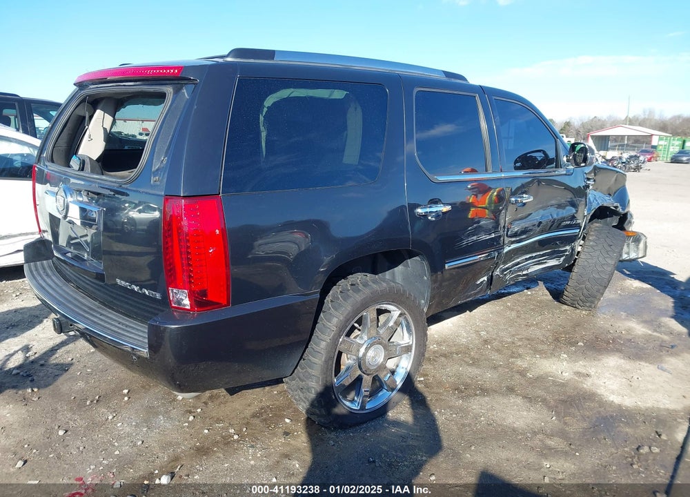 2011 CADILLAC ESCALADE LUXURY VIN: 1GYS4BEF5BR216019