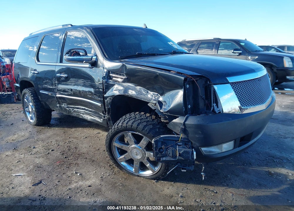 2011 CADILLAC ESCALADE LUXURY VIN: 1GYS4BEF5BR216019
