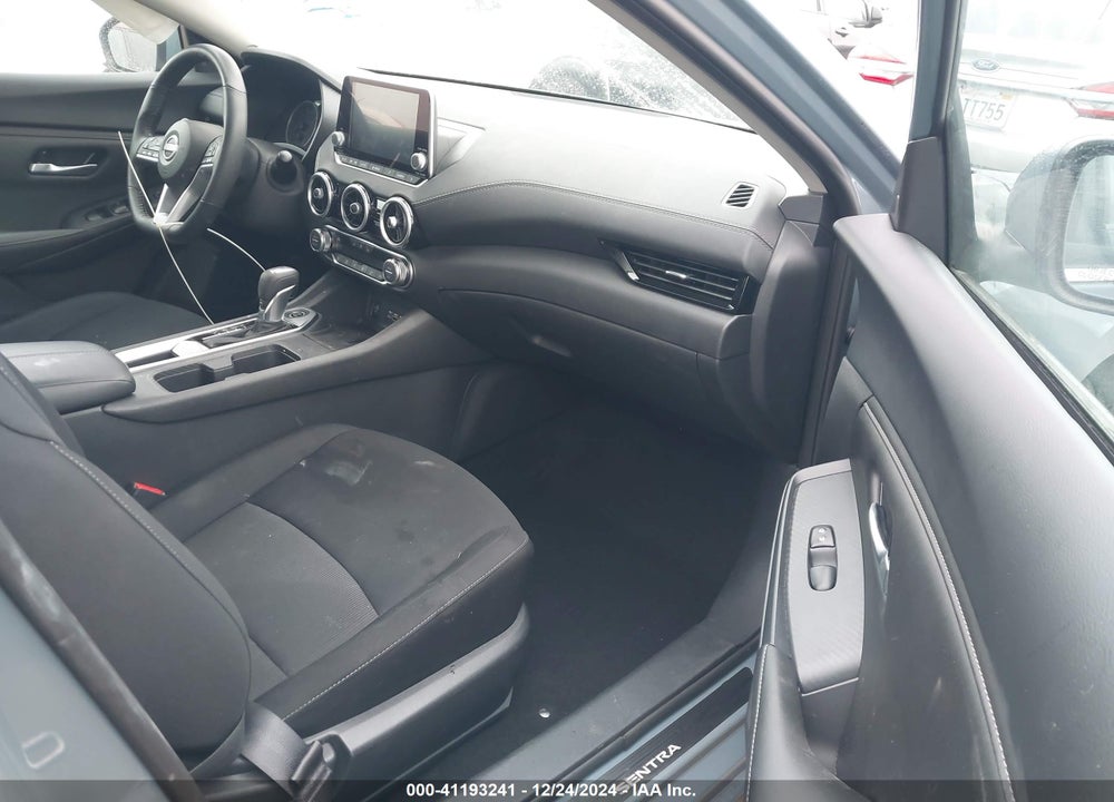 2024 NISSAN SENTRA SV XTRONIC CVT VIN: 3N1AB8CV0RY215887