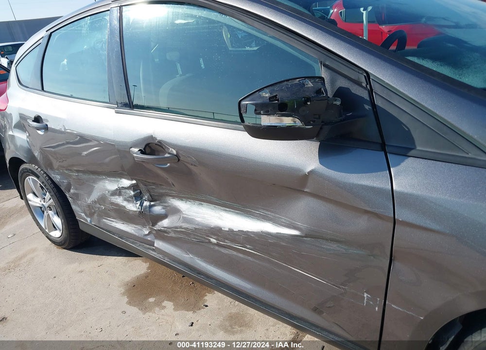 2014 FORD FOCUS SE VIN: 1FADP3K25EL140277