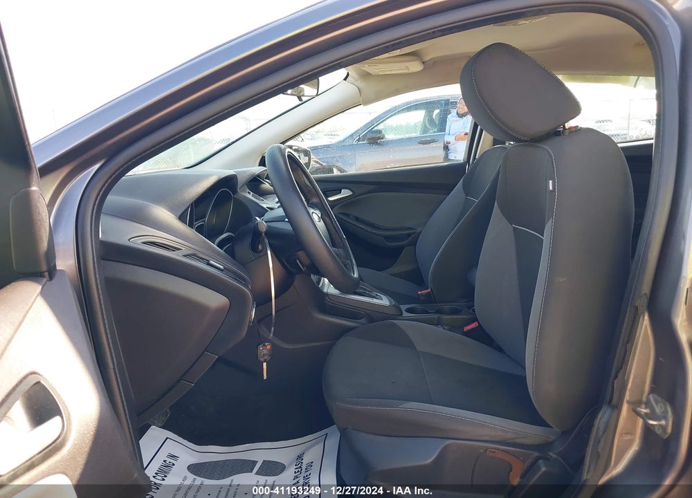 2014 FORD FOCUS SE VIN: 1FADP3K25EL140277