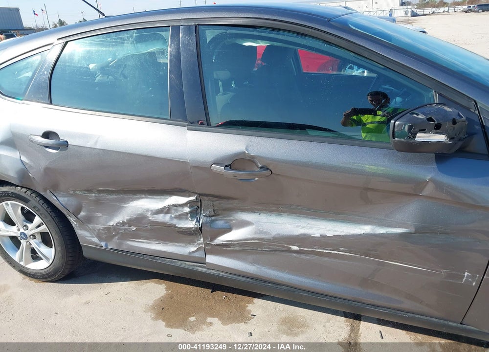 2014 FORD FOCUS SE VIN: 1FADP3K25EL140277