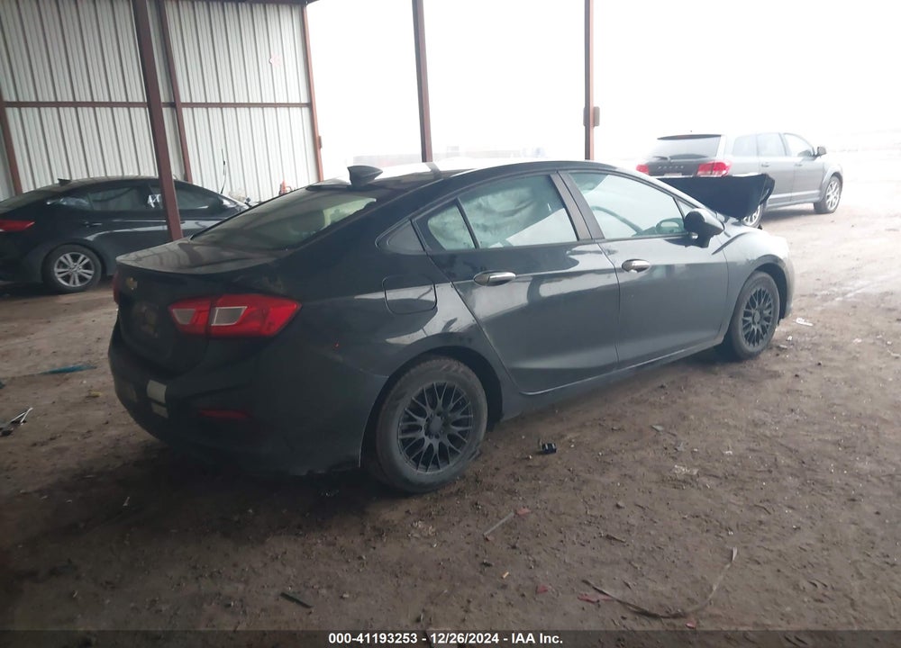 2018 CHEVROLET CRUZE VIN: 1G1BC5SM4J7175379