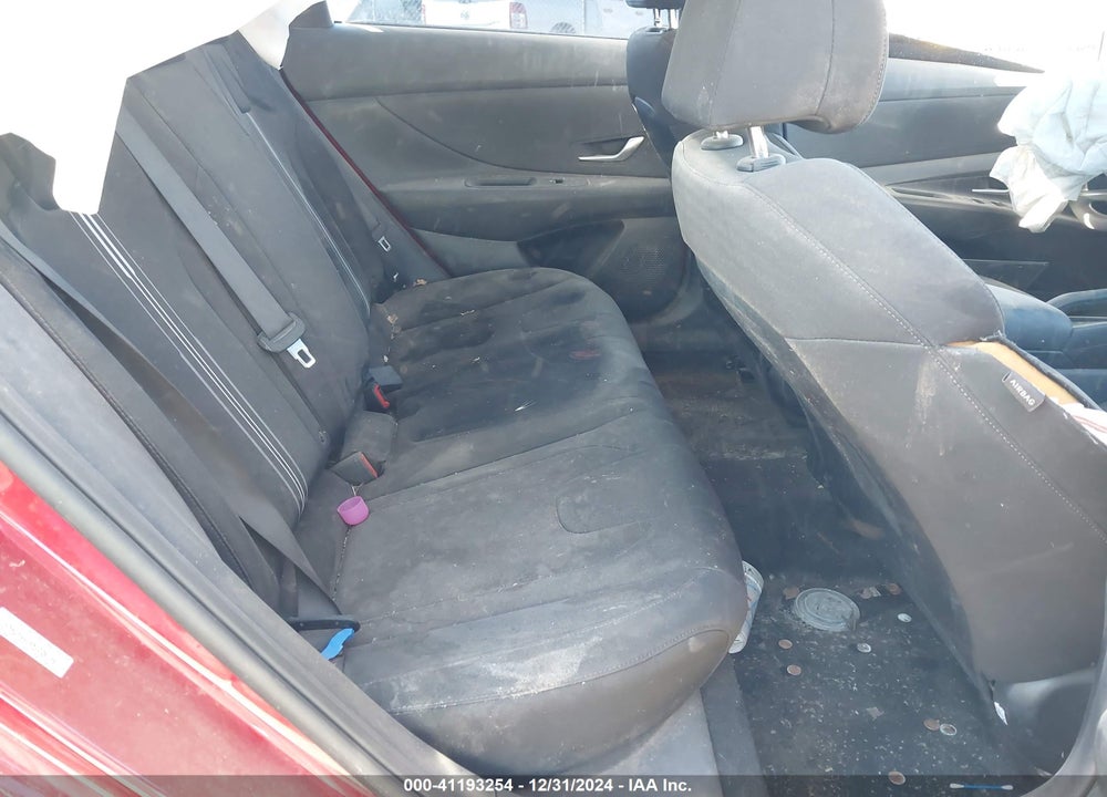 2022 HYUNDAI ELANTRA VIN: KMHLM4AG5NU226146