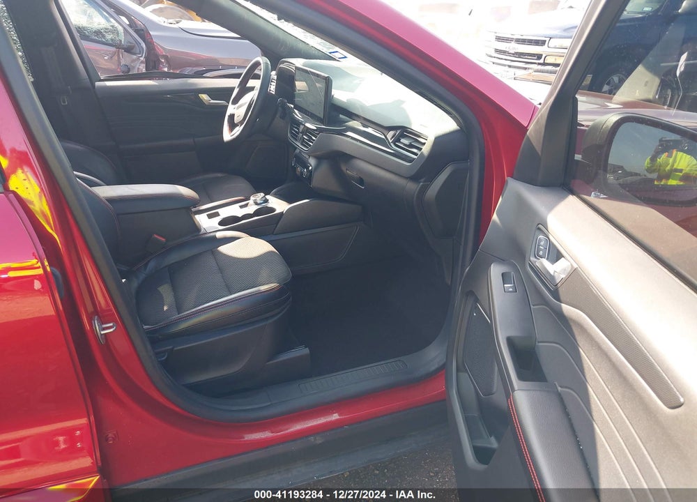 2023 FORD ESCAPE ST LINE VIN: 1FMCU0MN8PUB36561