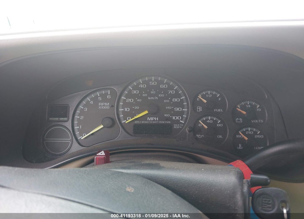 2001 CHEVROLET SUBURBAN 1500 LS VIN: 3GNEC16T41G182391