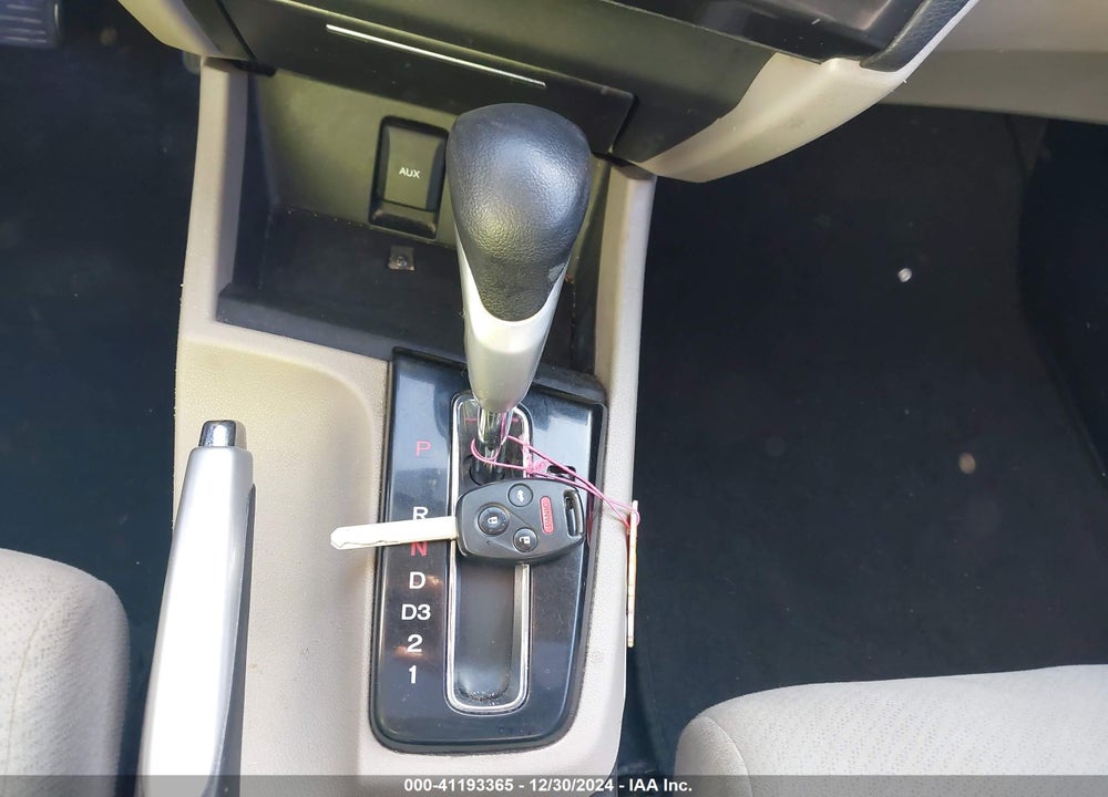2013 HONDA CIVIC VIN: 19XFB2F8XDE284022