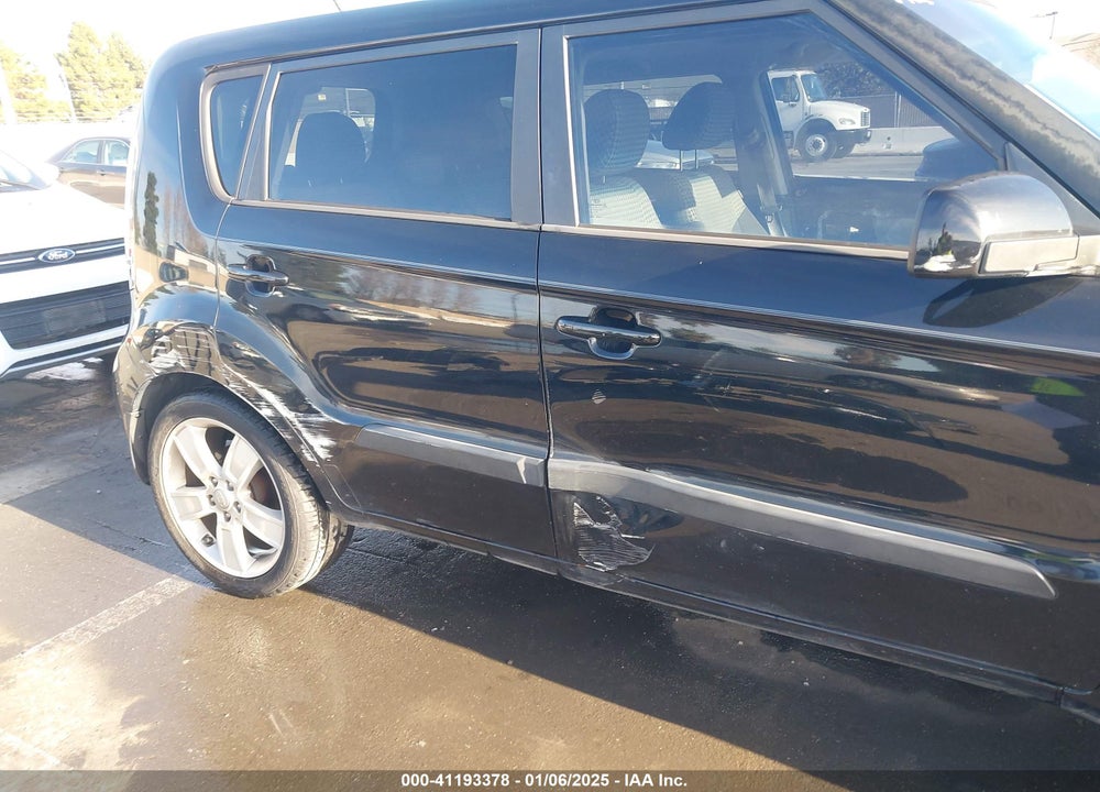 2011 KIA SOUL VIN: KNDJT2A23B7277209