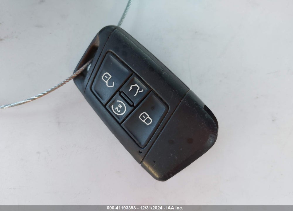2019 VOLKSWAGEN TIGUAN 2.0T SE/2.0T SEL/2.0T SEL R-LINE/2.0T SEL R-LINE BLACK VIN: 3VV3B7AXXKM079965