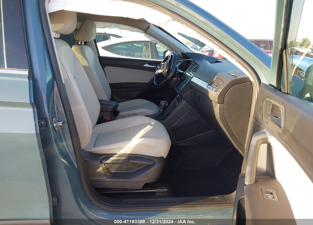 2019 VOLKSWAGEN TIGUAN 2.0T SE/2.0T SEL/2.0T SEL R-LINE/2.0T SEL R-LINE BLACK VIN: 3VV3B7AXXKM079965