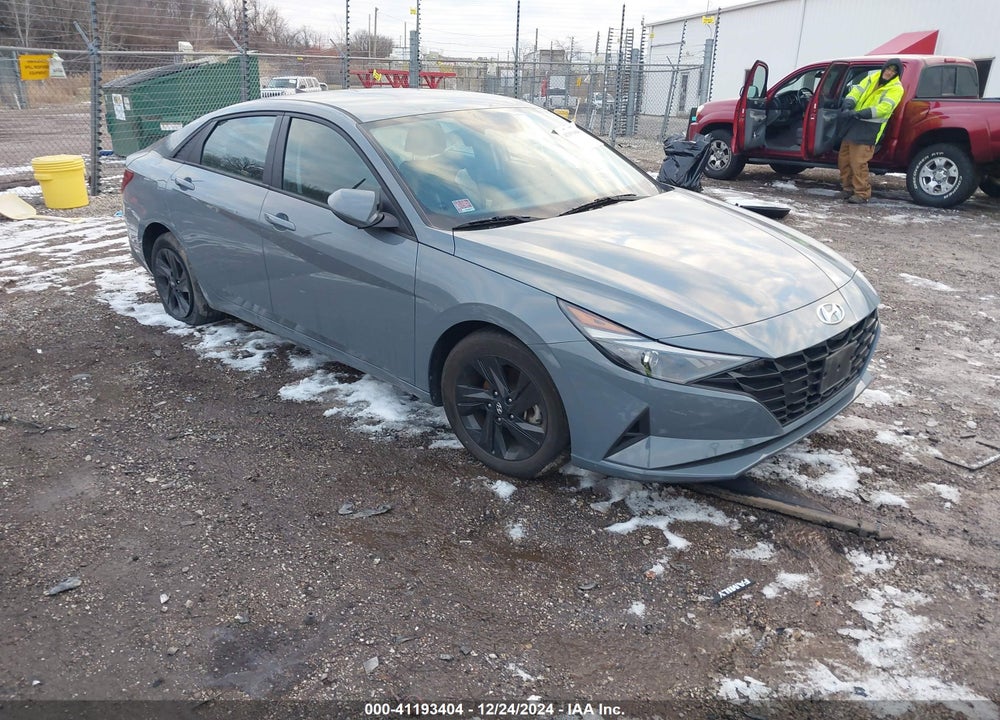 2021 HYUNDAI ELANTRA SEL VIN: KMHLM4AG4MU123296
