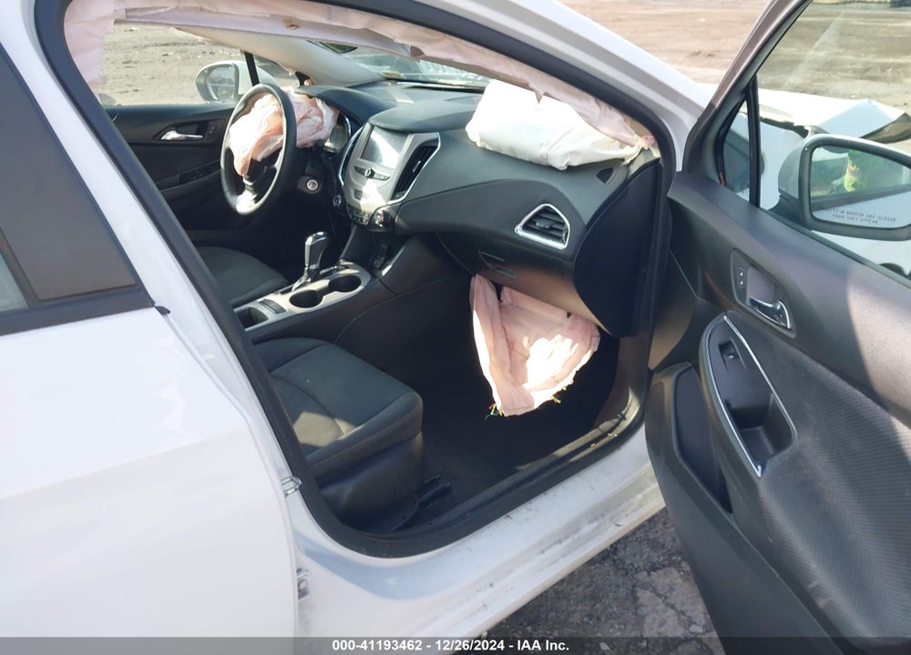 2018 CHEVROLET CRUZE LS AUTO VIN: 1G1BC5SM8J7196784
