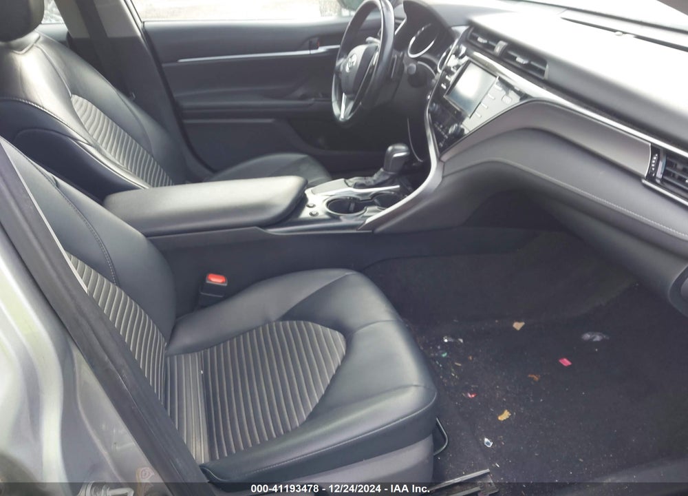 2019 TOYOTA CAMRY VIN: 4T1B11HK5KU761812