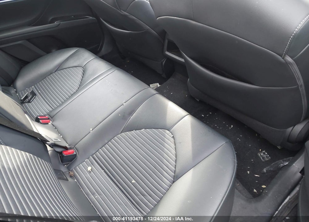 2019 TOYOTA CAMRY VIN: 4T1B11HK5KU761812