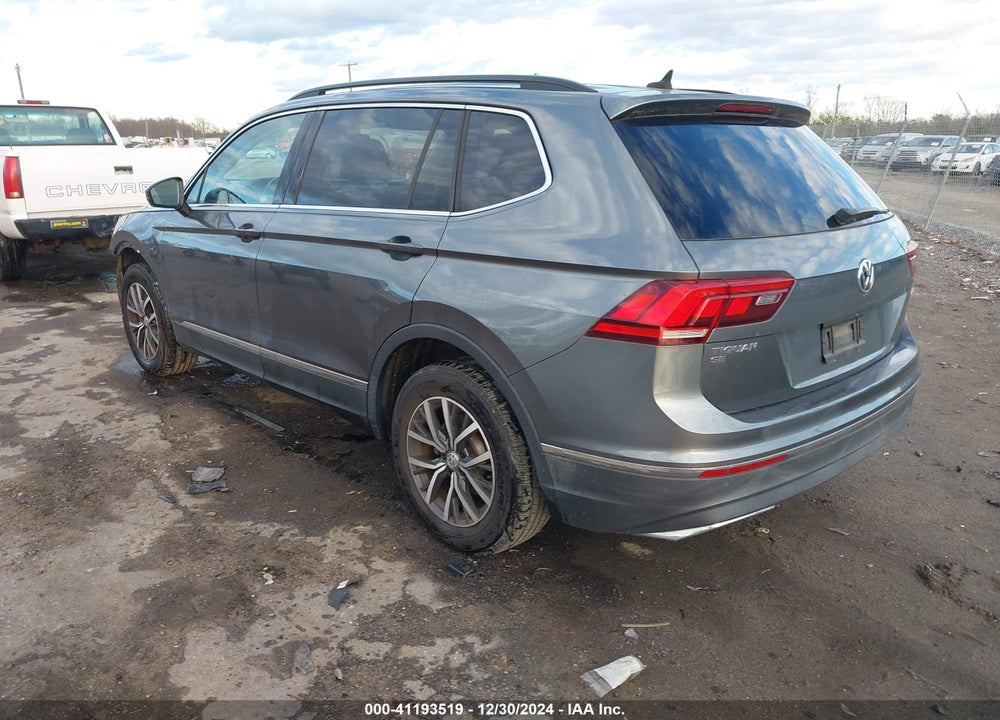 2018 VOLKSWAGEN TIGUAN 2.0T SE/2.0T SEL VIN: 3VV3B7AX9JM019058