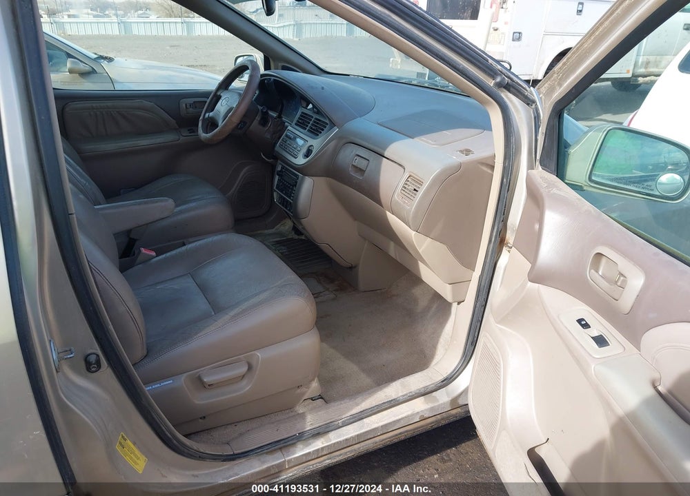 2001 TOYOTA SIENNA XLE VIN: 4T3ZF13C91U383970