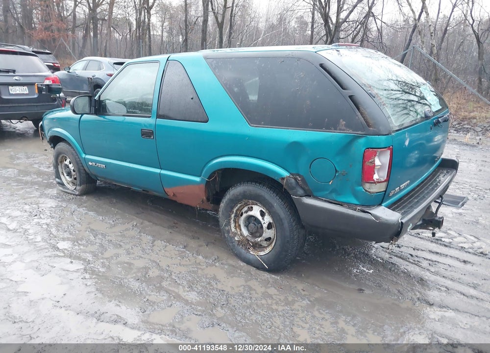 1996 CHEVROLET BLAZER VIN: 1GNCT18WXTK143881
