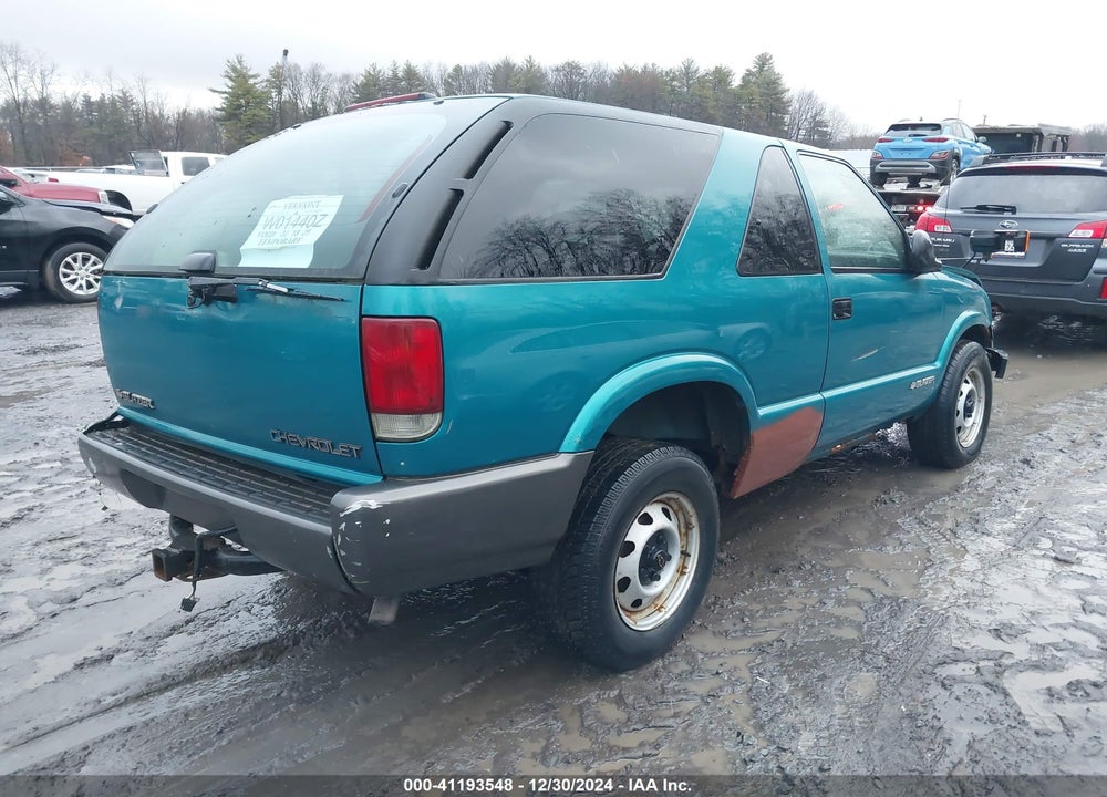 1996 CHEVROLET BLAZER VIN: 1GNCT18WXTK143881