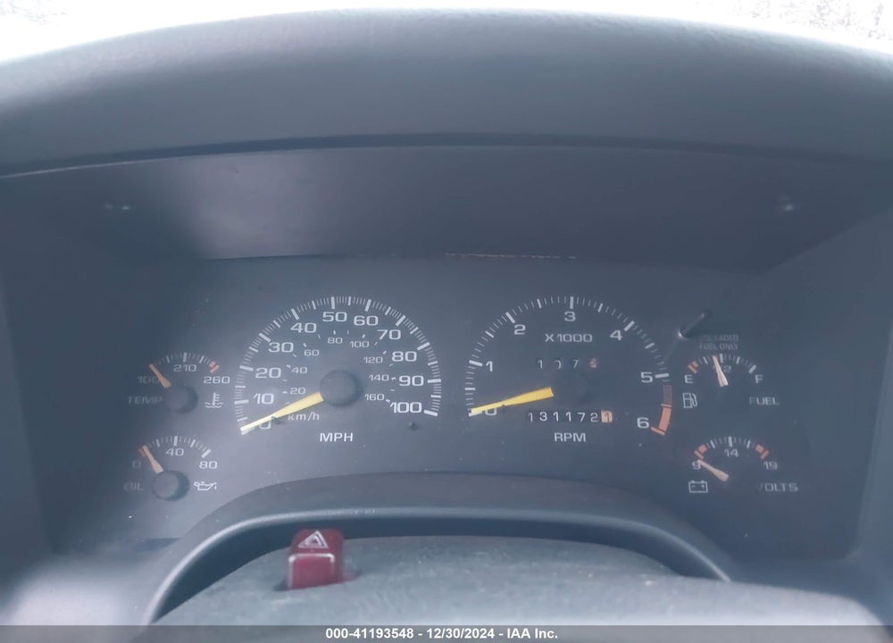 1996 CHEVROLET BLAZER VIN: 1GNCT18WXTK143881