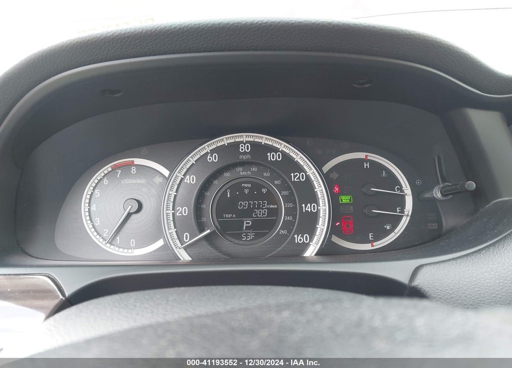 2016 HONDA ACCORD VIN: 1HGCR2F88GA151797