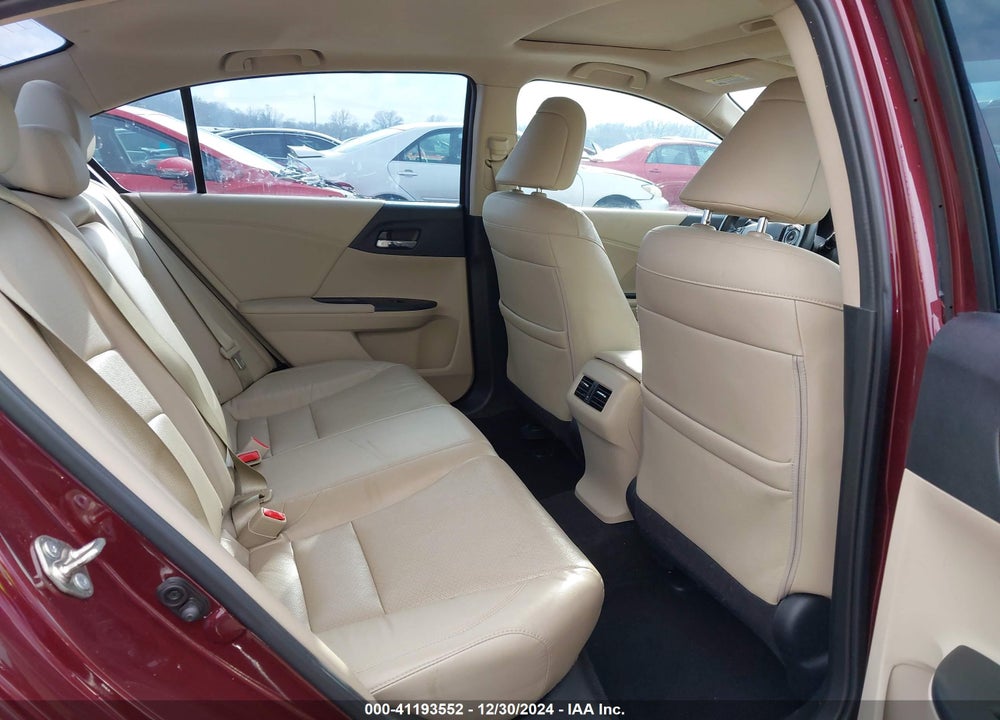 2016 HONDA ACCORD VIN: 1HGCR2F88GA151797