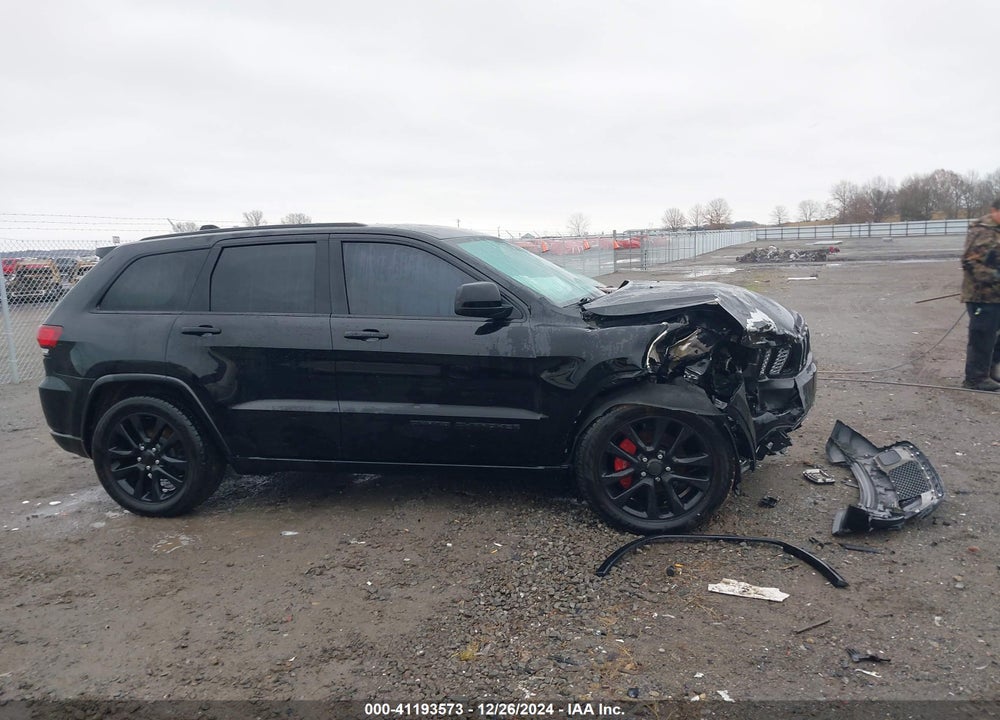 2017 JEEP GRAND CHEROKEE ALTITUDE 4X2 VIN: 1C4RJEAG1HC826704