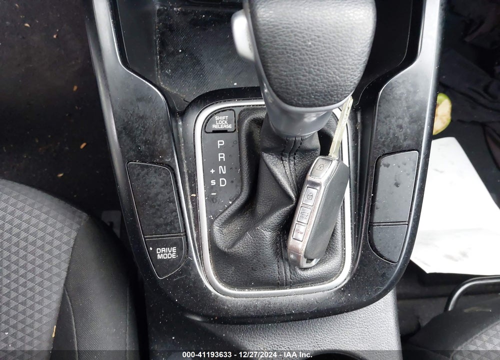 2020 KIA SOUL LX VIN: KNDJ23AU9L7074403