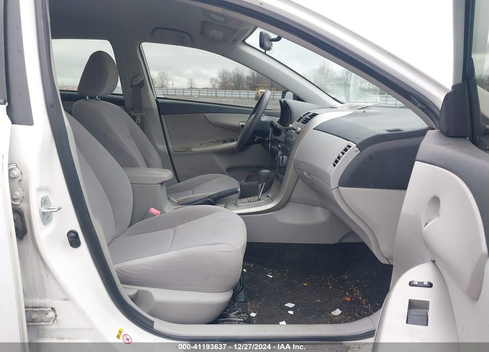2011 TOYOTA COROLLA LE VIN: JTDBU4EE8B9152440