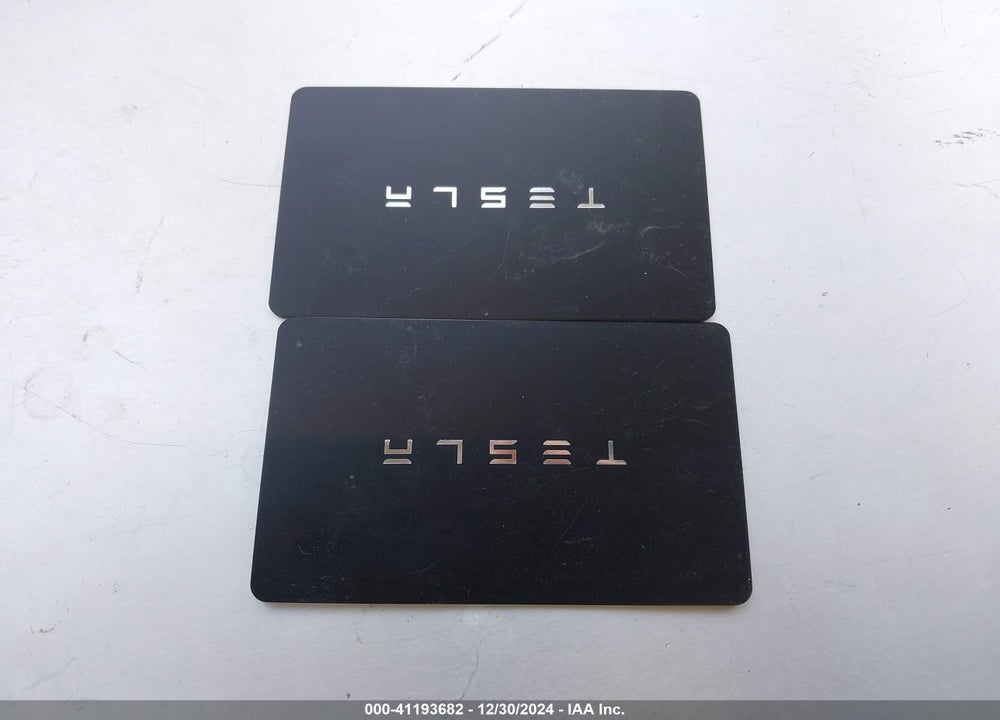 2022 TESLA MODEL Y LONG RANGE DUAL MOTOR ALL-WHEEL DRIVE VIN: 7SAYGAEE8NF547022