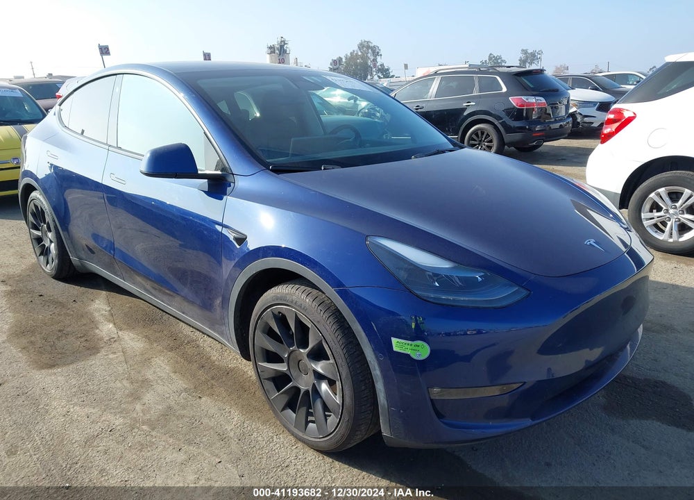 2022 TESLA MODEL Y LONG RANGE DUAL MOTOR ALL-WHEEL DRIVE VIN: 7SAYGAEE8NF547022