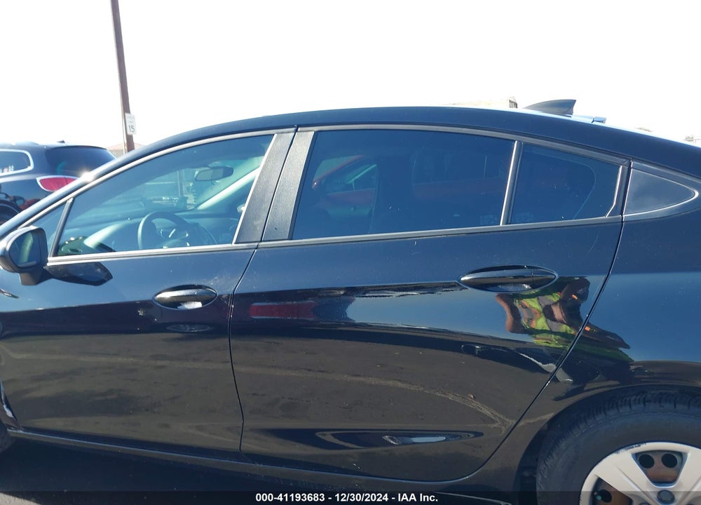 2018 CHEVROLET CRUZE LS AUTO VIN: 1G1BC5SM6J7215672