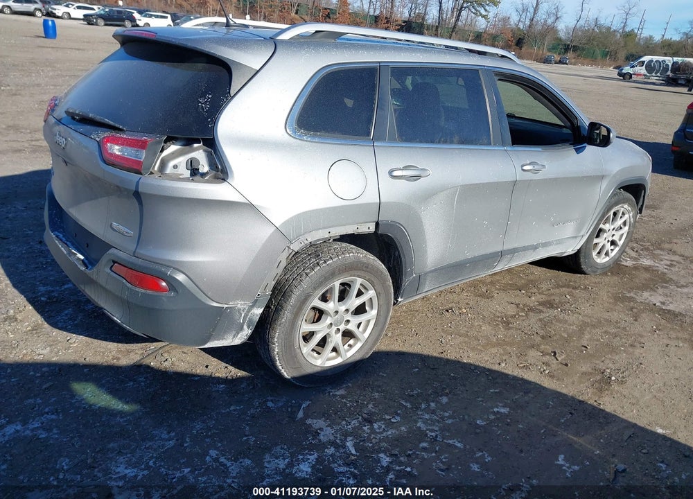 2015 JEEP CHEROKEE VIN: 1C4PJMCB8FW583262