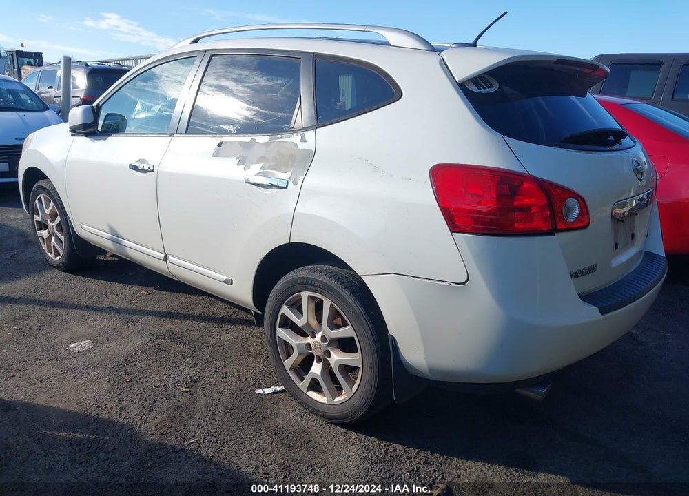 2013 NISSAN ROGUE SV W/SL PKG VIN: JN8AS5MT2DW536522