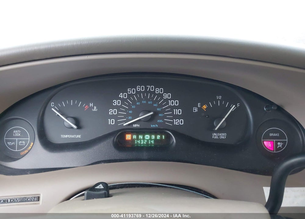 1998 BUICK CENTURY CUSTOM VIN: 2G4WS52M8W1612733