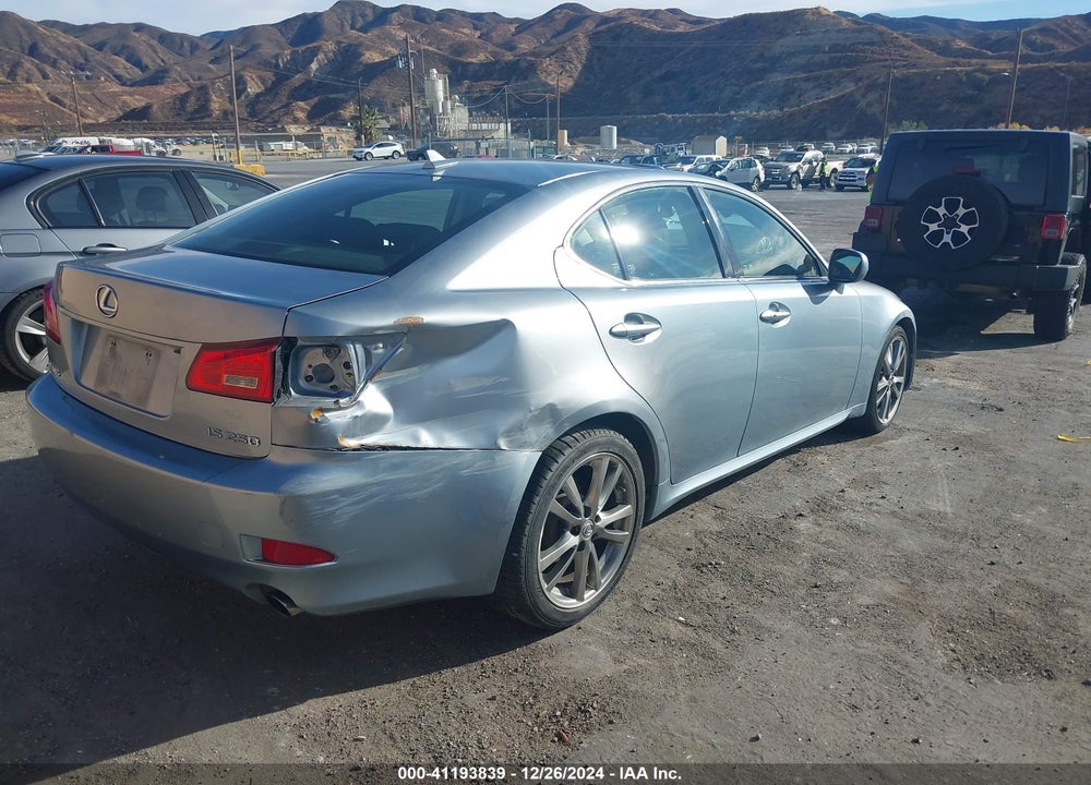 2008 LEXUS IS 250 VIN: JTHBK262082062617