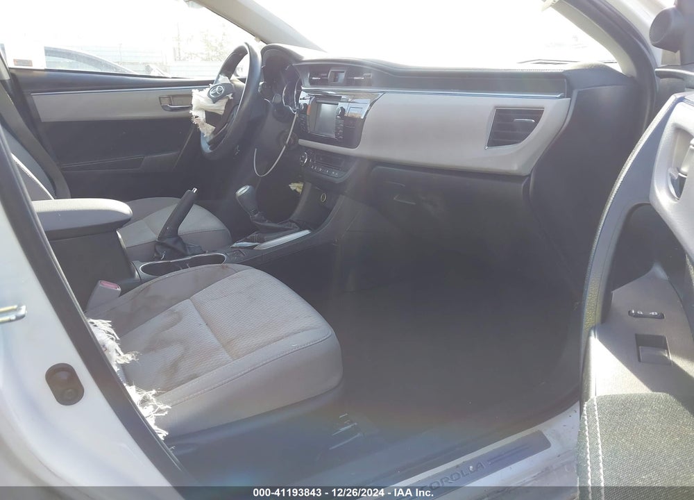 2015 TOYOTA COROLLA VIN: 5YFBURHE2FP185748